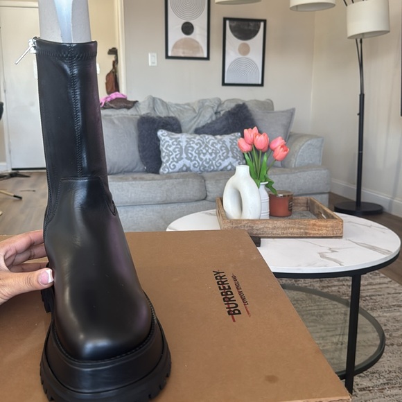 Burberry Women’s Boots - Picture 4 of 5